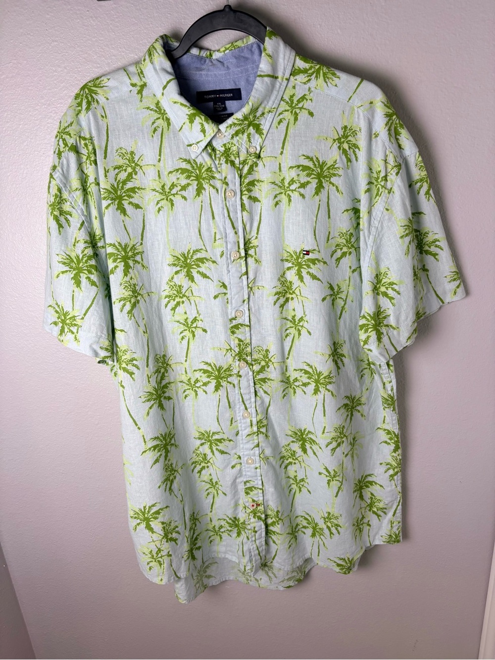 Tommy Hilfiger Men’s Size XXL Button-Down Shirt with Green Palm Tree Print Linen